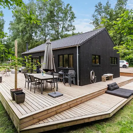 Vakantiehuis Pet Friendly In With Jacuzzi